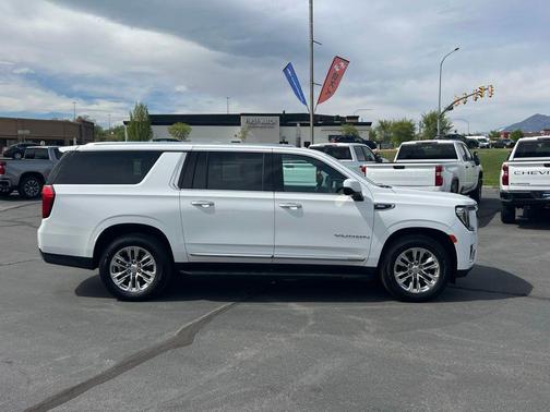 Summit White 2021 GMC Yukon XL SLT