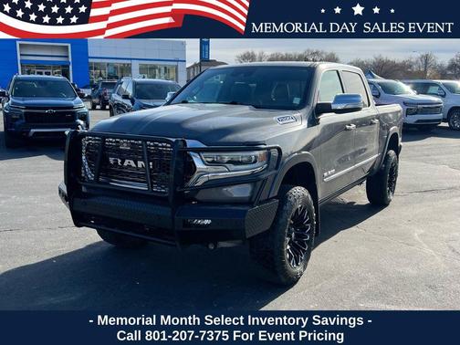 Granite Crystal Metallic Clearcoat 2022 RAM 1500 Limited