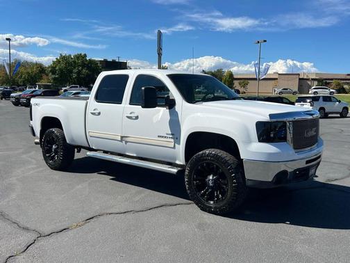 2008 GMC Sierra 2500 SLT H/D Crew Cab