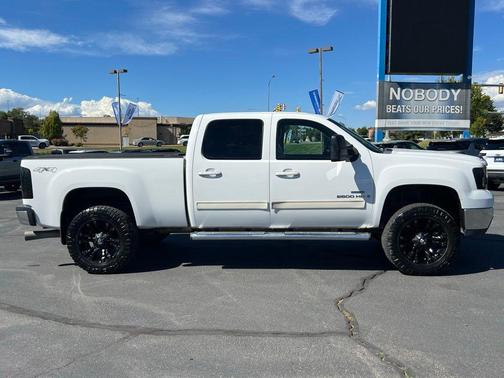 2008 GMC Sierra 2500 SLT H/D Crew Cab