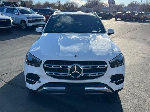 White 2024 Mercedes-Benz GLE 350 4MATIC