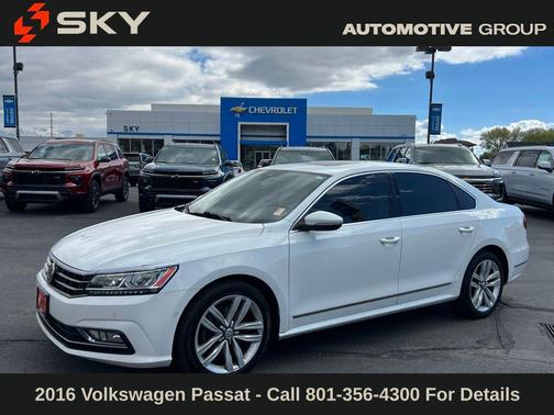 Pure White 2016 Volkswagen Passat 1.8T SEL
