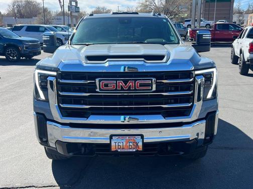 Thunderstorm Gray 2024 GMC Sierra 2500 SLT