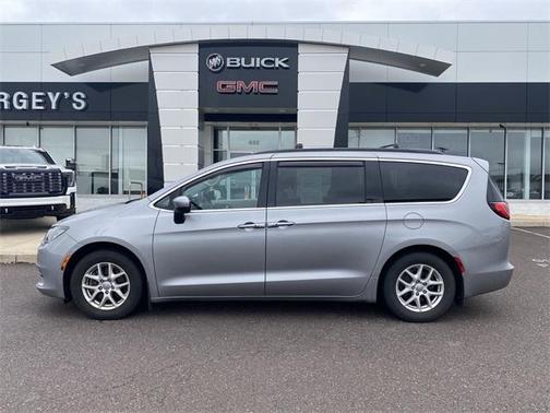 2017 Chrysler Pacifica Touring