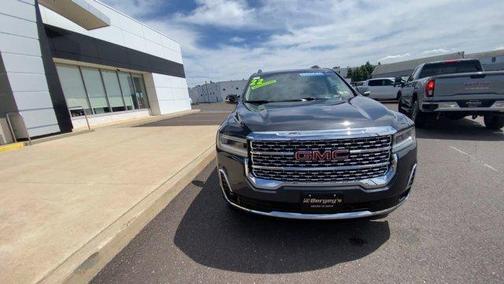 2022 GMC Acadia Denali