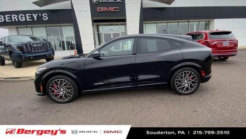 2022 Ford Mustang Mach-E GT