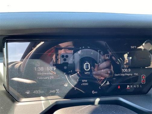 2025 GMC Acadia AT4
