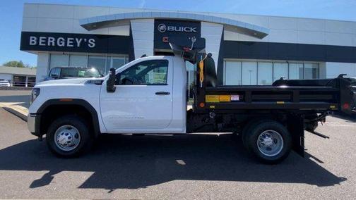 2025 GMC Sierra 3500 Pro