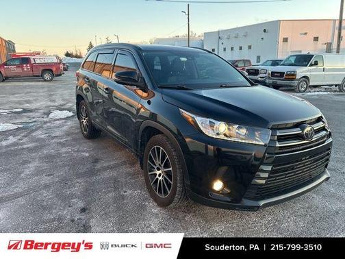 2018 Toyota Highlander SE