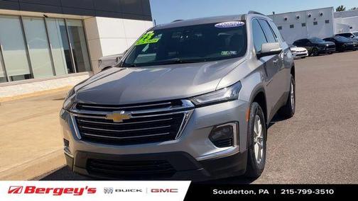 Sterling Gray Metallic 2023 Chevrolet Traverse LT Cloth
