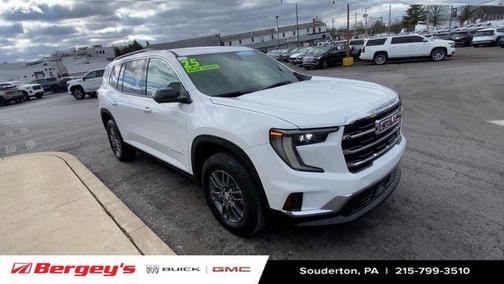 2025 GMC Acadia Elevation