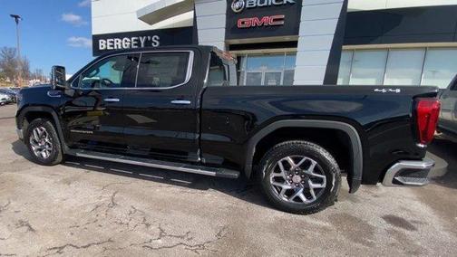 2025 GMC Sierra 1500 SLT