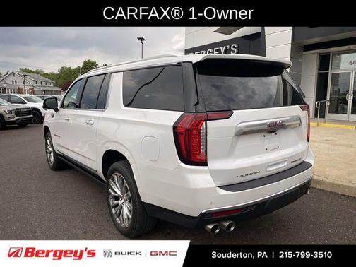 White Frost Tri-Coat 2022 GMC Yukon XL Denali