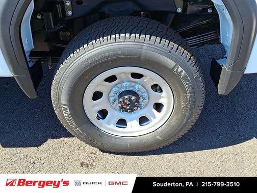 Summit White 2026 GMC Sierra 2500 Pro