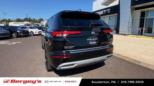 2022 Mitsubishi Outlander SE