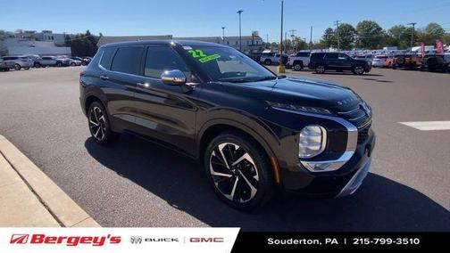 2022 Mitsubishi Outlander SE