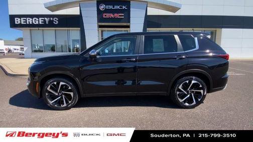 2022 Mitsubishi Outlander SE