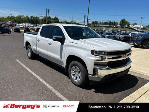 Iridescent Pearl Tricoat 2021 Chevrolet Silverado 1500 LT