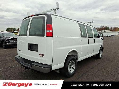 2025 GMC Savana 3500 Work Van