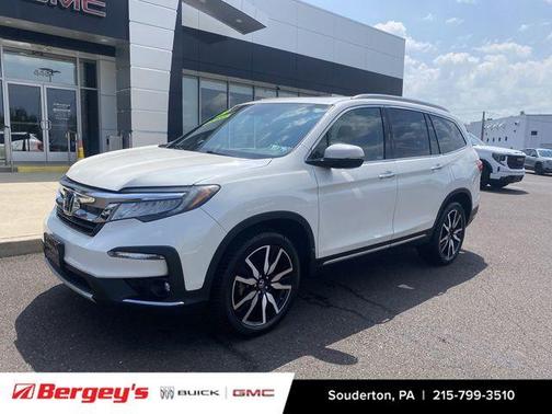 2019 Honda Pilot Touring 8-Passenger