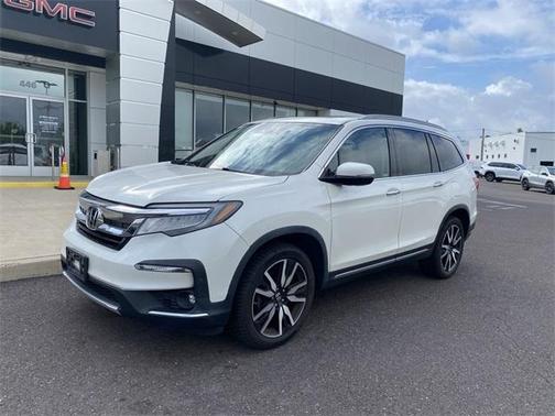 2019 Honda Pilot Touring 8-Passenger