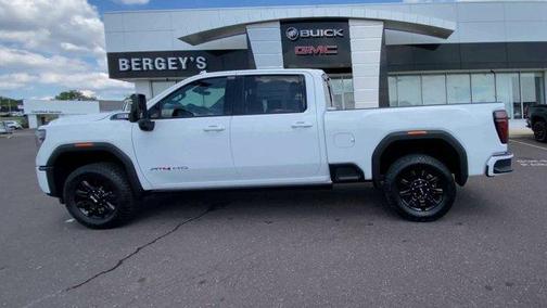 2025 GMC Sierra 2500 AT4