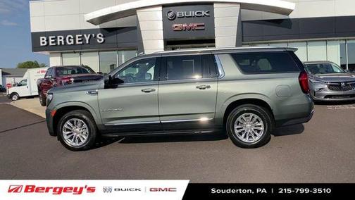 Frost 2023 GMC Yukon XL SLT