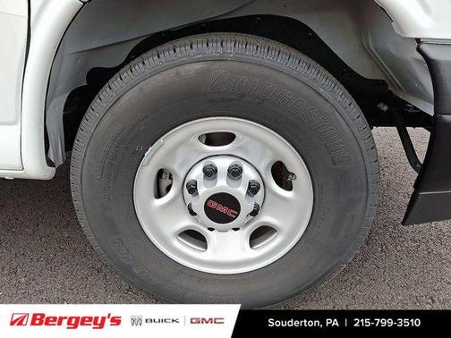 2025 GMC Savana 2500 Work Van