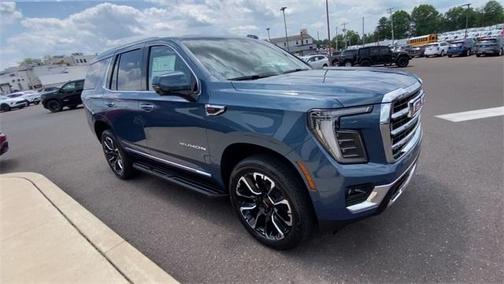 2025 GMC Yukon Elevation