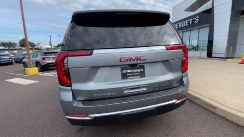 2025 GMC Yukon Elevation