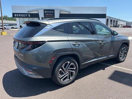 2025 Hyundai TUCSON Hybrid Limited