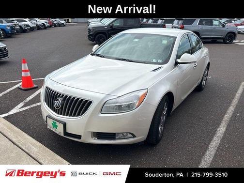 White Diamond Tri-Coat 2013 Buick Regal Premium 1