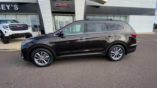 2018 Hyundai SANTA FE SE