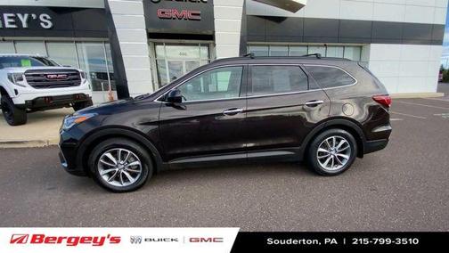 2018 Hyundai SANTA FE SE