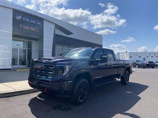 2025 GMC Sierra 2500 AT4