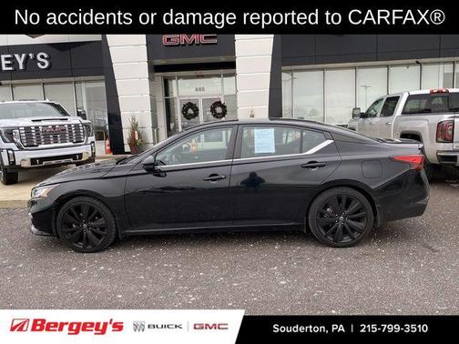 2022 Nissan Altima 2.5 SR