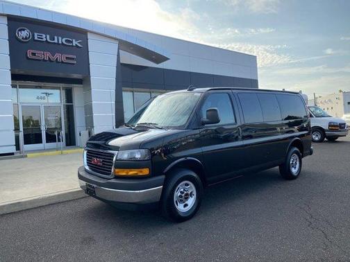 2025 GMC Savana 2500 LT
