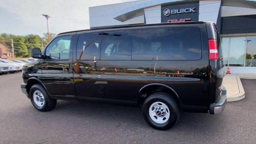 2025 GMC Savana 2500 LT