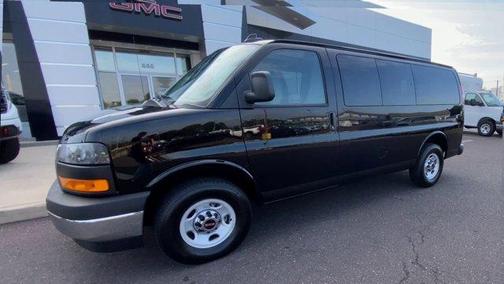 2025 GMC Savana 2500 LT