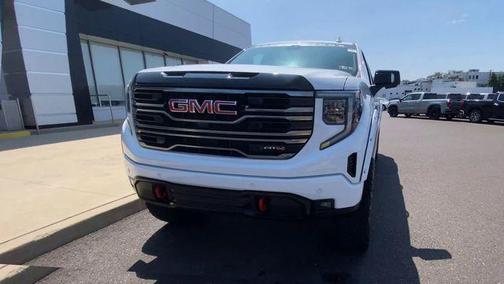 2025 GMC Sierra 1500 AT4