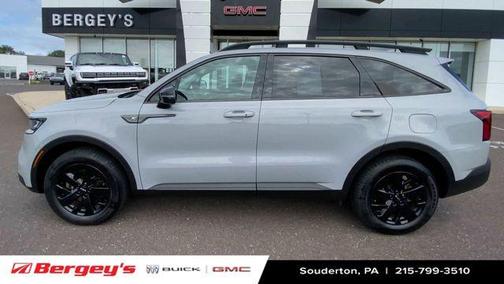 2022 Kia Sorento S