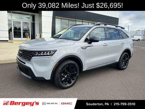 2022 Kia Sorento S