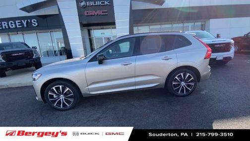 2025 Volvo XC60 B5 Plus