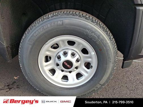 2025 GMC Sierra 2500 Pro