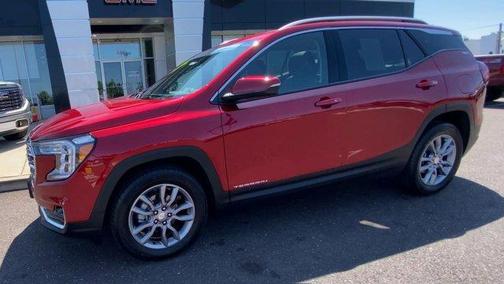 2024 GMC Terrain SLT