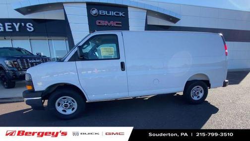 2025 GMC Savana 3500 Work Van