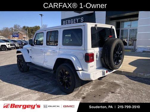 2022 Jeep Wrangler Unlimited Sahara High Altitude