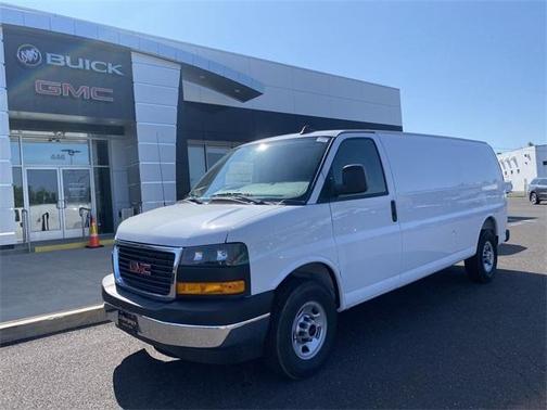 2025 GMC Savana 3500 Work Van