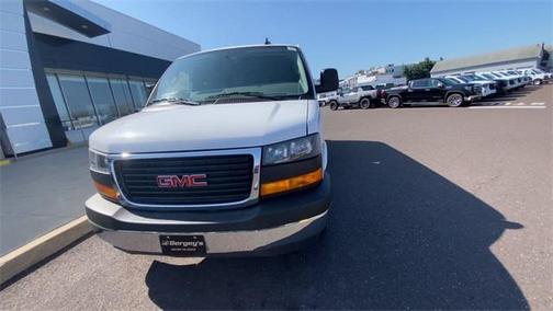 2025 GMC Savana 3500 Work Van
