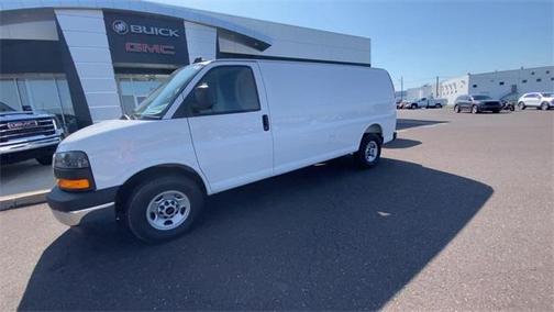 2025 GMC Savana 3500 Work Van